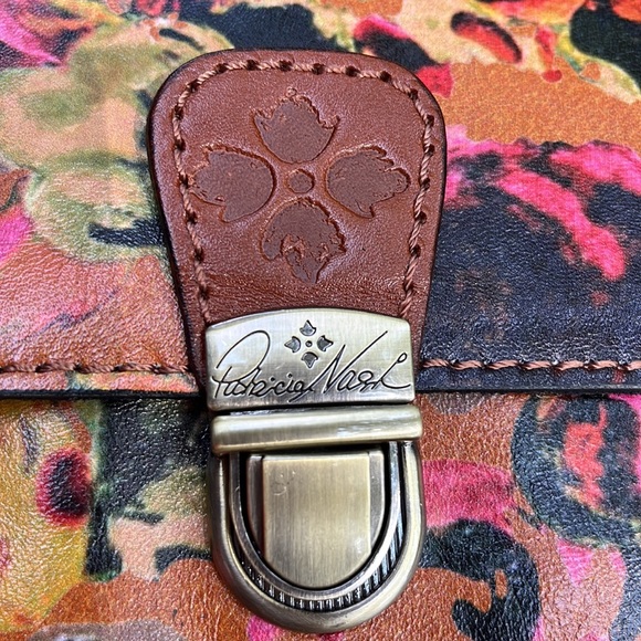 Patricia Nash LANZA Summer Roses Crossbody/Clutch/Wristlet NWT - Picture 7 of 12